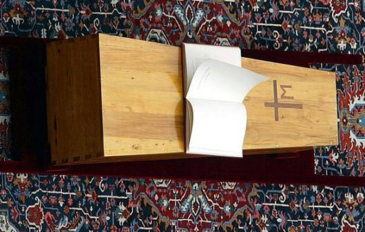 El soplo del Esp&iacute;ritu Santo Pasa las hojas del Evangelio